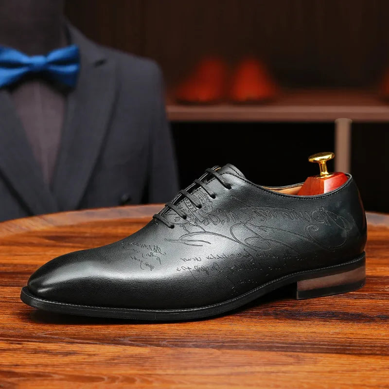 2025 Luxury Brand Men Leather Shoes Lace Up Pointed Toe Mixed Colors Brogues Oxford Mens Dress Shoes Wedding Office Shoes Men