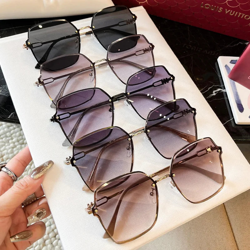 Vintage with Large Rims Sunglasses Women's to Make Big Face Thin-Looked Trendy Personalized Street Shot Online Influencer Fashio