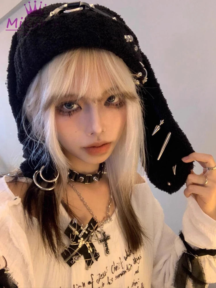 Harajuku Punk Rock Leder Ring Nieten Kaninchen Ohr Strickmützen Gothic Grunge Schwarz Rot Chic Design Frauen Winter Warme Beanie Hüte 