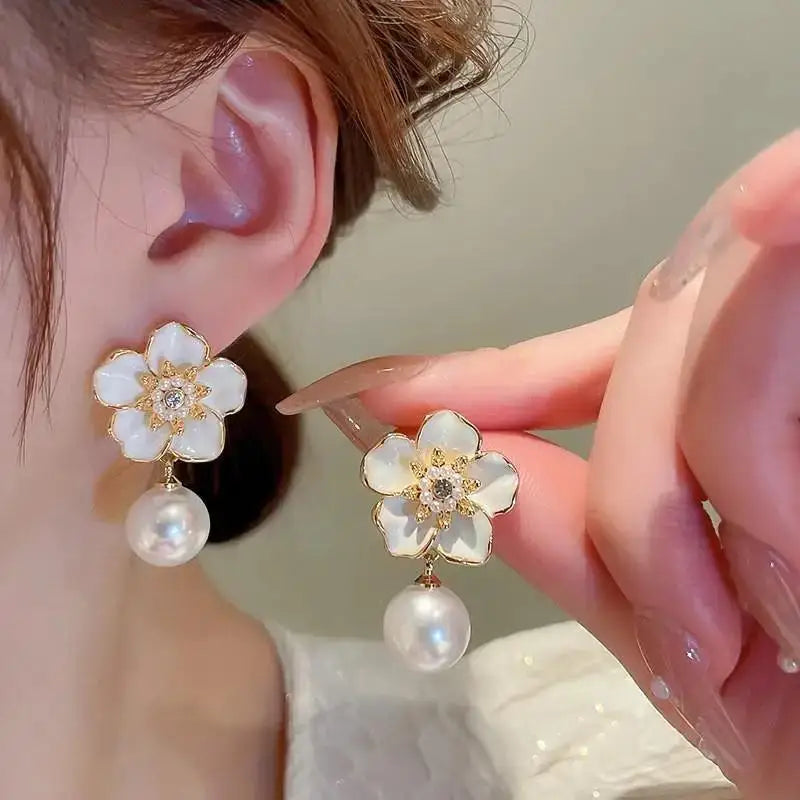 925 Silver Needle Korean Vintage Oil Painting Pearl Flower Earrings For Women Jewelry 2024 Trending New Luxury Women's Earrings
