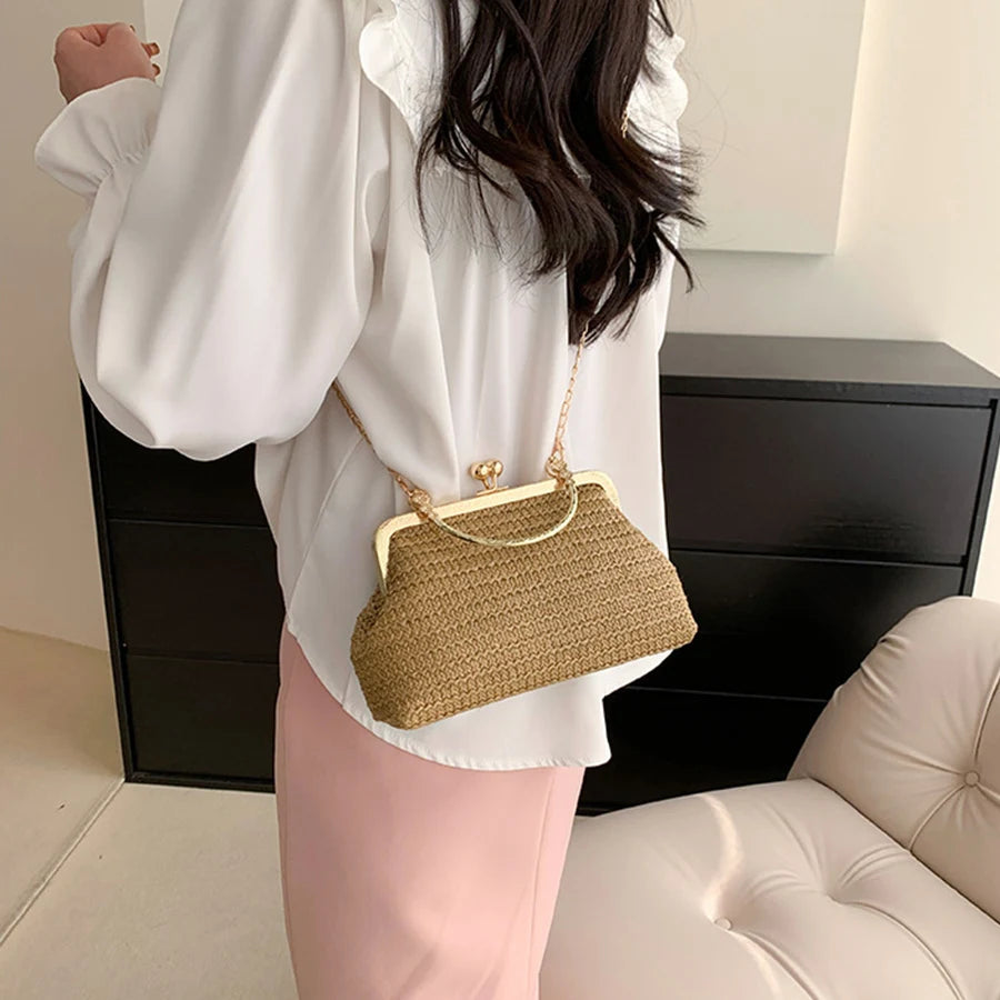 Summer Beach Straw Bags Exquisite Gold Chains Party Banquet Purse Hand Woven Handbag Female Clutch Purses Shoulder Crossbody Bag