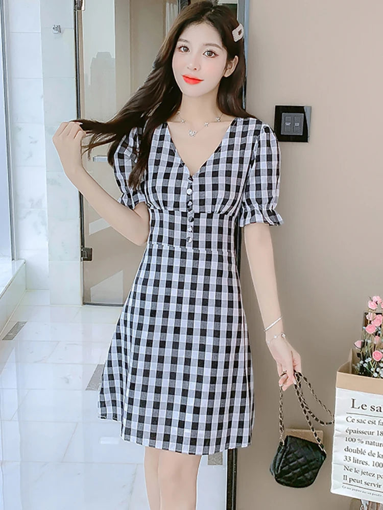 Summer Plaid Puff Sleeve V-Neck Midi Dress Women Fashion Bodycon Chic A-Line Dress 2024 Korean Elegant Casual Festival Vestidos