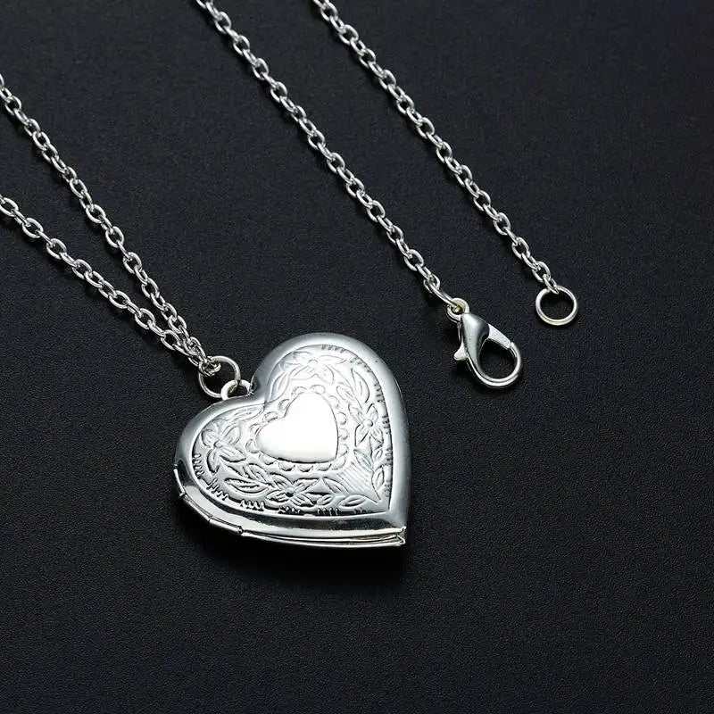 Openable Love Heart Locket Pendant Women Necklace Silver Color Chain Memory Photo Frame Family Lover Valentine Jewelry Gift New