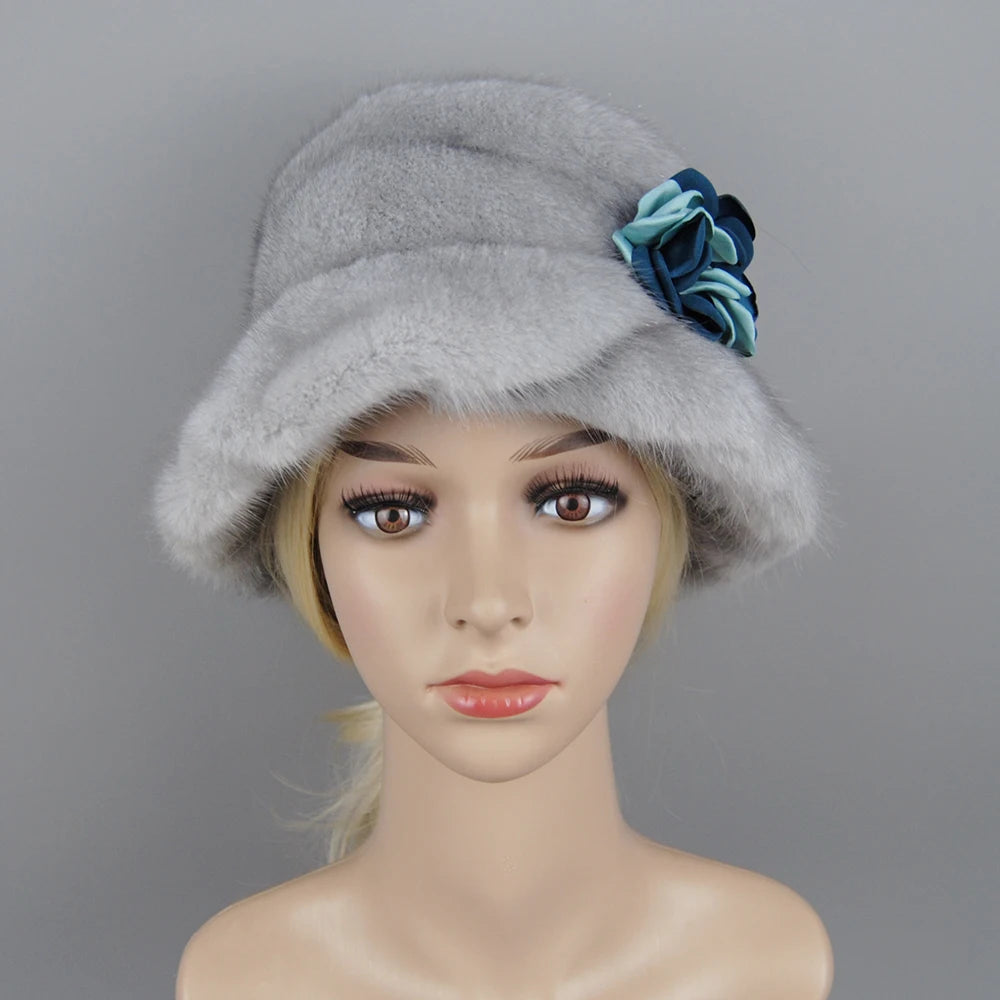 قبعات نسائية شتوية دافئة لعام 2024 من فرو المنك الصلب مع زهور وقبعات من فرو المنك الطبيعي قبعات دلو من الفرو الحقيقي محبوكة ناعمة للفتيات الروسيات 