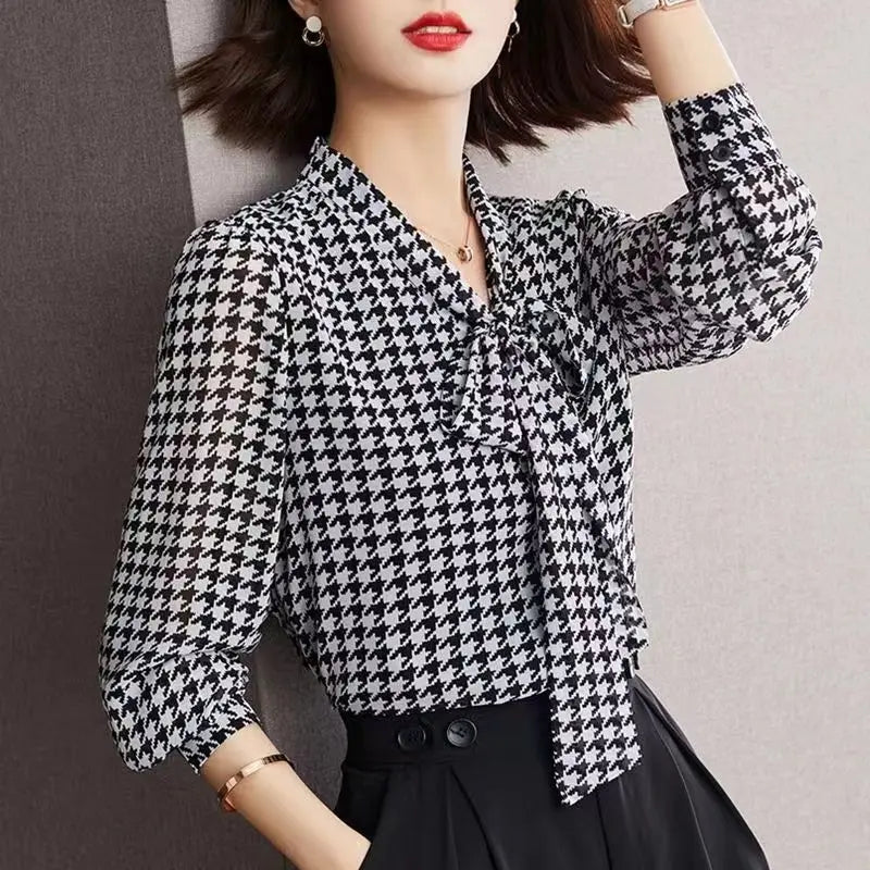 Spring Autumn Scarf Collar Fashion Long Sleeve Blouse Women High Street Casual Plaid Printing Pullovers Bow Button All-match Top