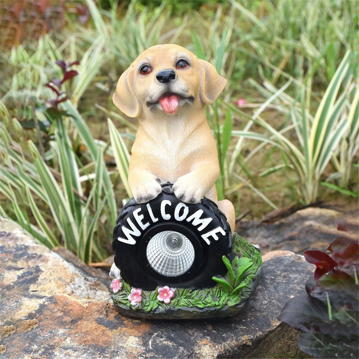 Solar Garden Dog Statue Welcome Sign with LED Lights Resin Solar Powered Puppy Figurine Decorative Sculpture for garden decoration