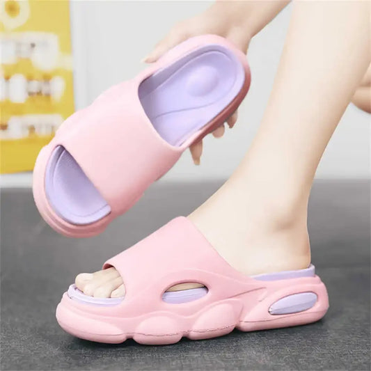 Anti-slip White Slippers Size 48 White Boot Woman Shoes Barefoot Sandal Sneakers Sports Hyperbeast Basctt Luxo Trendy