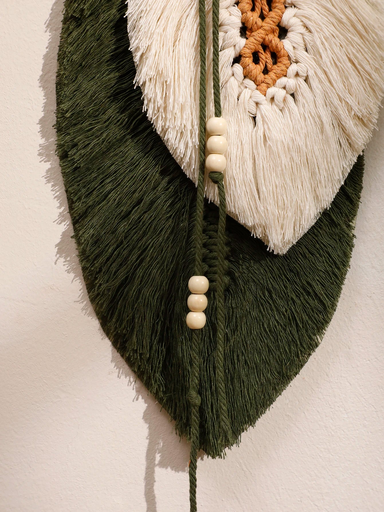 Handmade Macrame Leaf Wall Hanging, Boho Woven Leaves Tapestry, Wall Art for Bedroom Home Decor GIft for Women Girls