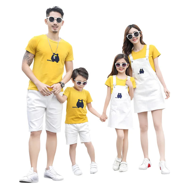 Matching Family Outfits Summer Mum Daughter Strap Dresses Dad Son Cotton T-shirt &Shorts Holiday Matching Couple Clothes Seaside