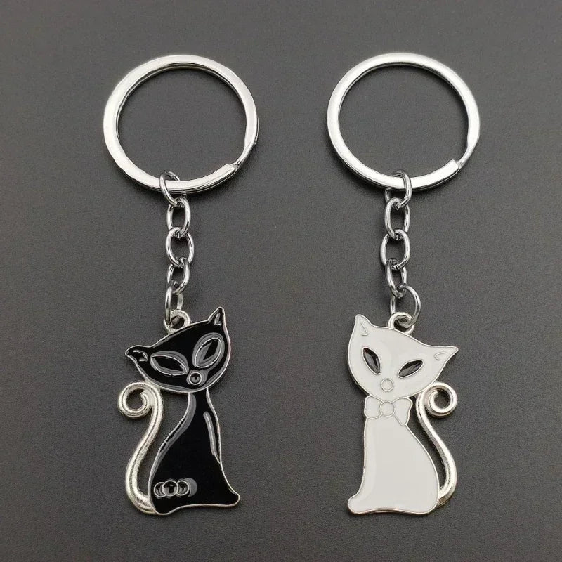 Couple Keychain Matching Cat Gift for Pet Lovers Cute Valentine's Day Jewelry  Black Cat Puzzle Pendant for Girlfriend Boyfriend