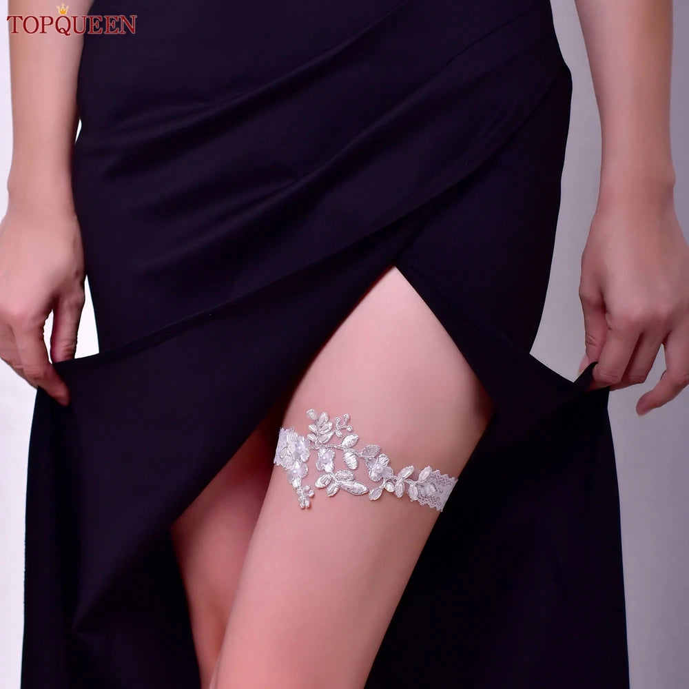 TOPQUEEN Simple Wedding Bridal Garter White Lace Elastic Leg Band Embroidered Flowers Faux Pearls Decorative Women Thigh Rings