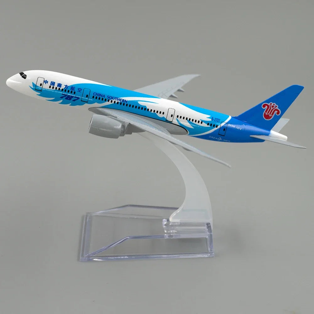 1/400 Scale Aircraft B787 China Southern 16cm Alloy Plane Boeing 787 Model Toys for Children Kids Gift Collection Decorations