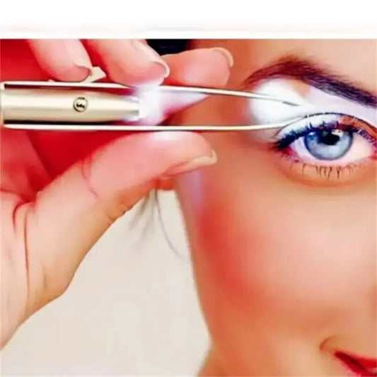 1 قطعة من ملقط إزالة شعر الحاجب المحمول المصنوع من الفولاذ المقاوم للصدأ بتصميم ذكي مع أداة مكياج مزودة بضوء LED