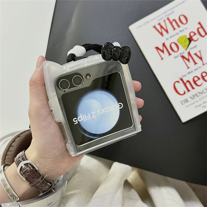 Korean Cute 3D Cat Phone Case For Samsung Galaxy Z Flip 6 5 4 Z Flip5 Flip6 Flip4 5G Cover with Hand Strap Pendant Silicone Capa