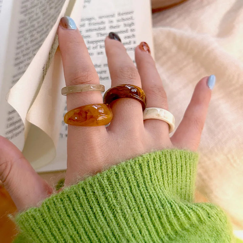 4Pcs Vintage Resin Irregular Geometry Ring Set For Women's Personalized Fashion Simple Acrylic Rings Hand Stackable Jewelry Gift