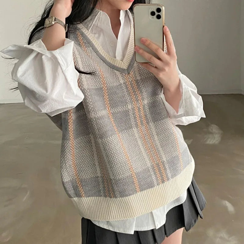 Vintage V-neck Plaid Sweater Vest Women Autumn Winter Vintage Knit Sweaters Pullover Loose Korean Knitwear Tops Pull Femme