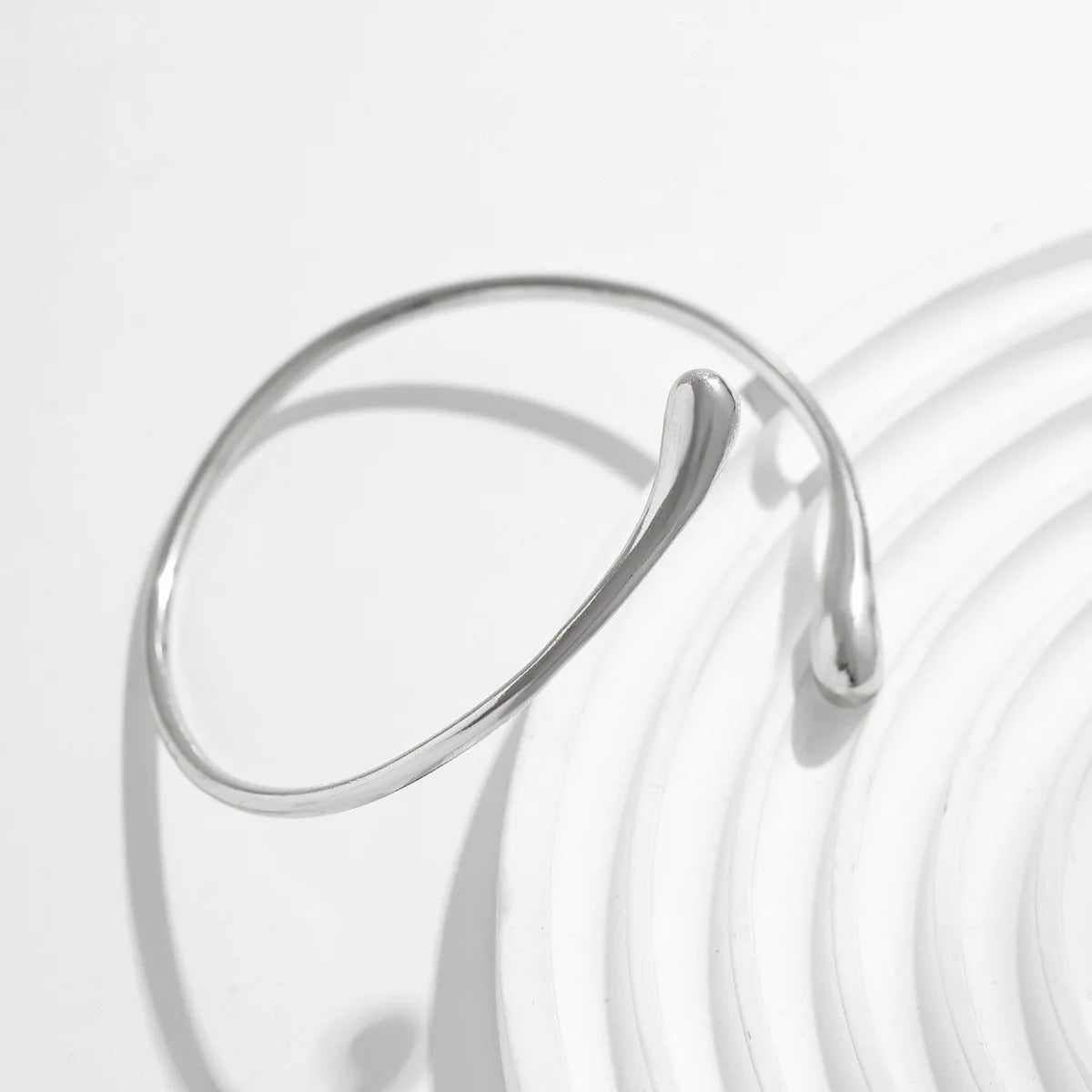 FTCY Vintage Simple Upper Arm Bracelet for Women Trendy Geometric Water Drop Shape Bangles Adjustable Women's Jewelry accessories