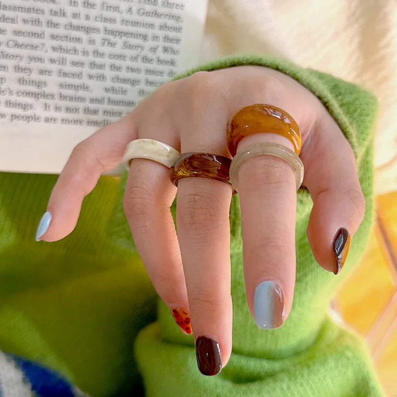 4Pcs Vintage Resin Irregular Geometry Ring Set For Women's Personalized Fashion Simple Acrylic Rings Hand Stackable Jewelry Gift