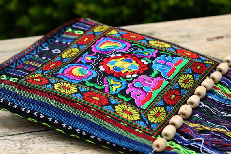 Retro Embroidery Messenger Bag Ethnic Tassel Design Crossbody Shoulder Bag Small Phone Purse and Handbag For Women