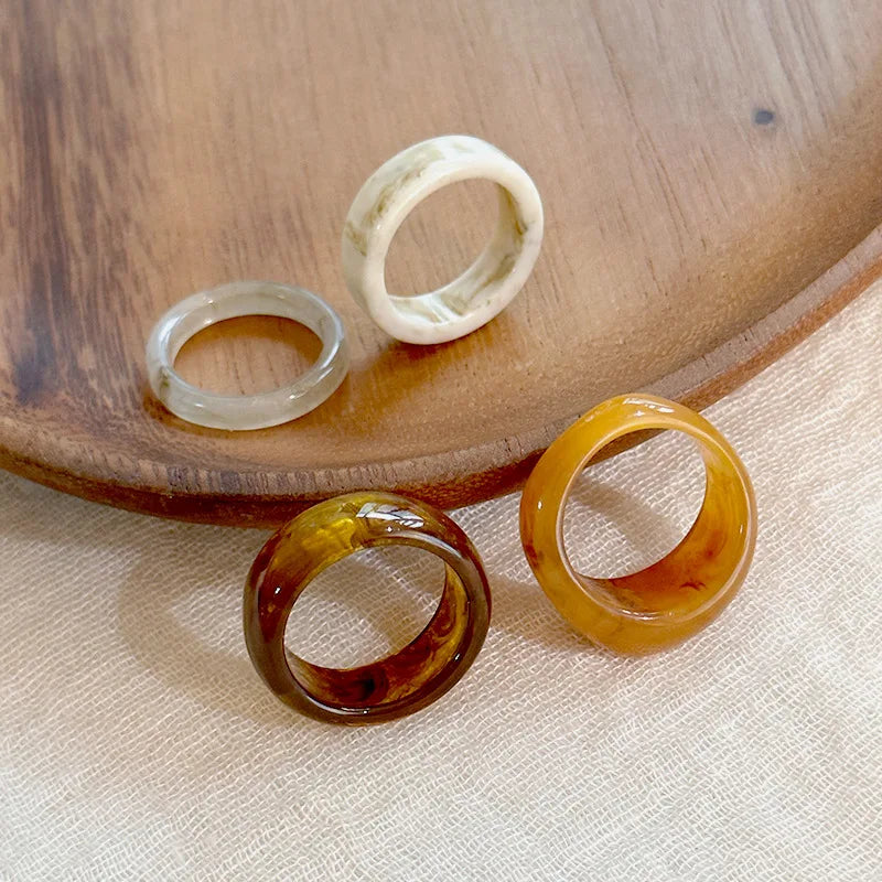 4Pcs Vintage Resin Irregular Geometry Ring Set For Women's Personalized Fashion Simple Acrylic Rings Hand Stackable Jewelry Gift