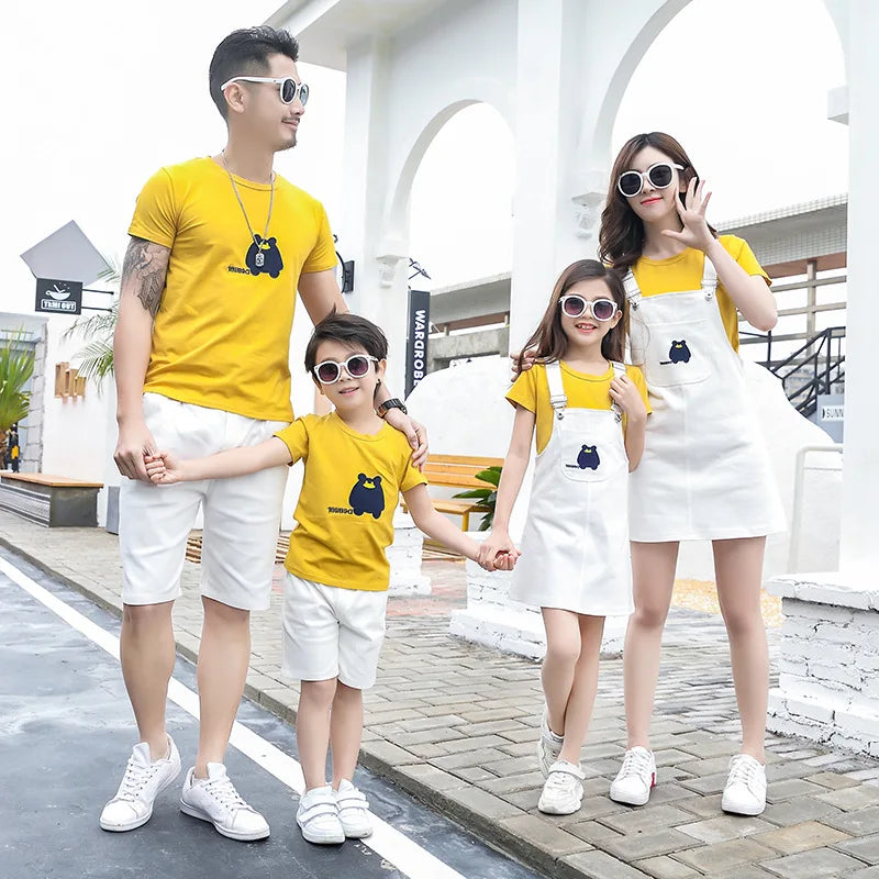 Matching Family Outfits Summer Mum Daughter Strap Dresses Dad Son Cotton T-shirt &Shorts Holiday Matching Couple Clothes Seaside