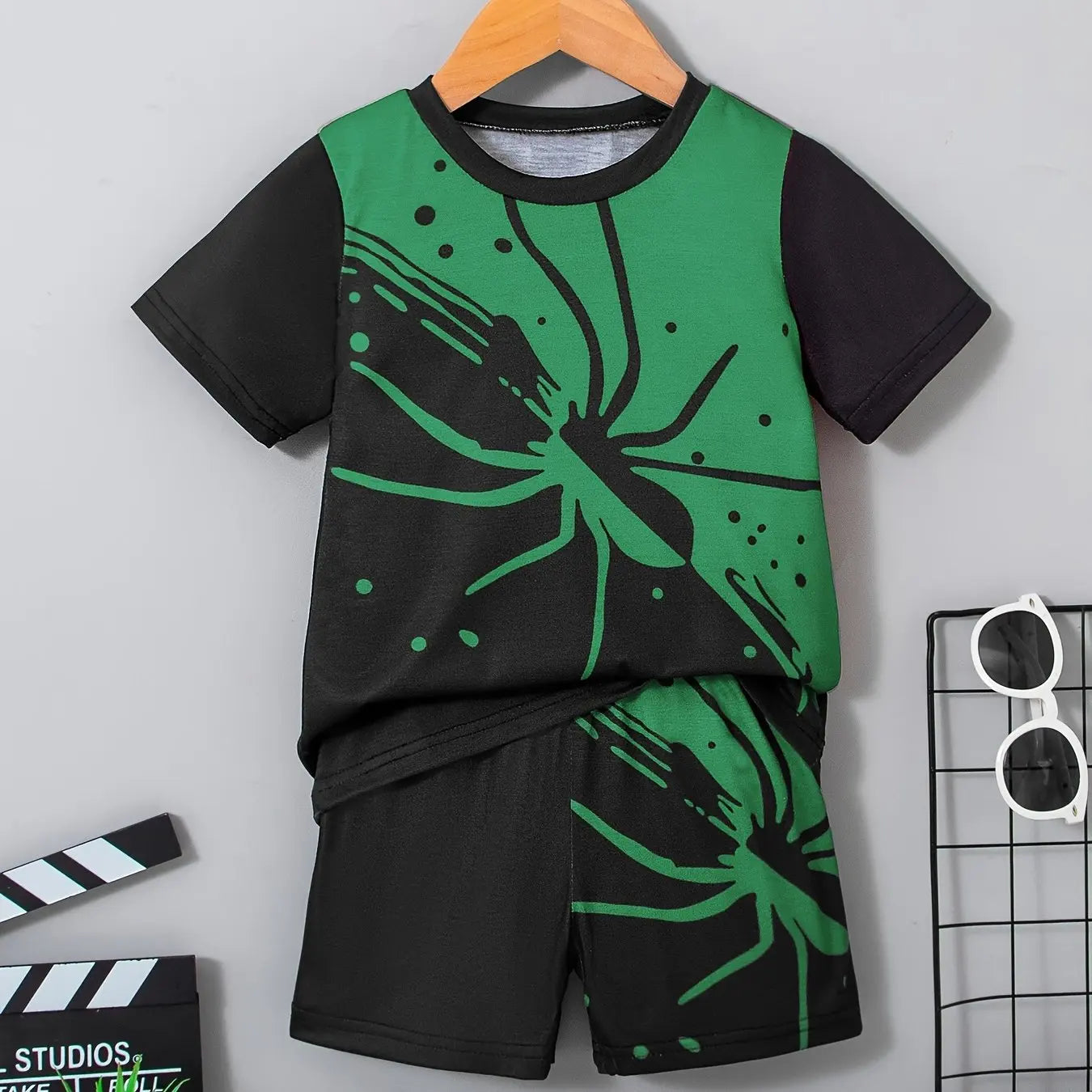 2024 Kids Clothes 2pcs Boys Fun Cartoon Bear Print Short Sleeve T-Shirt Shorts Set Summer Active Boys Complete Stylish Look
