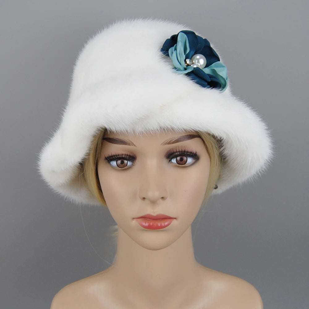 قبعات نسائية شتوية دافئة لعام 2024 من فرو المنك الصلب مع زهور وقبعات من فرو المنك الطبيعي قبعات دلو من الفرو الحقيقي محبوكة ناعمة للفتيات الروسيات 