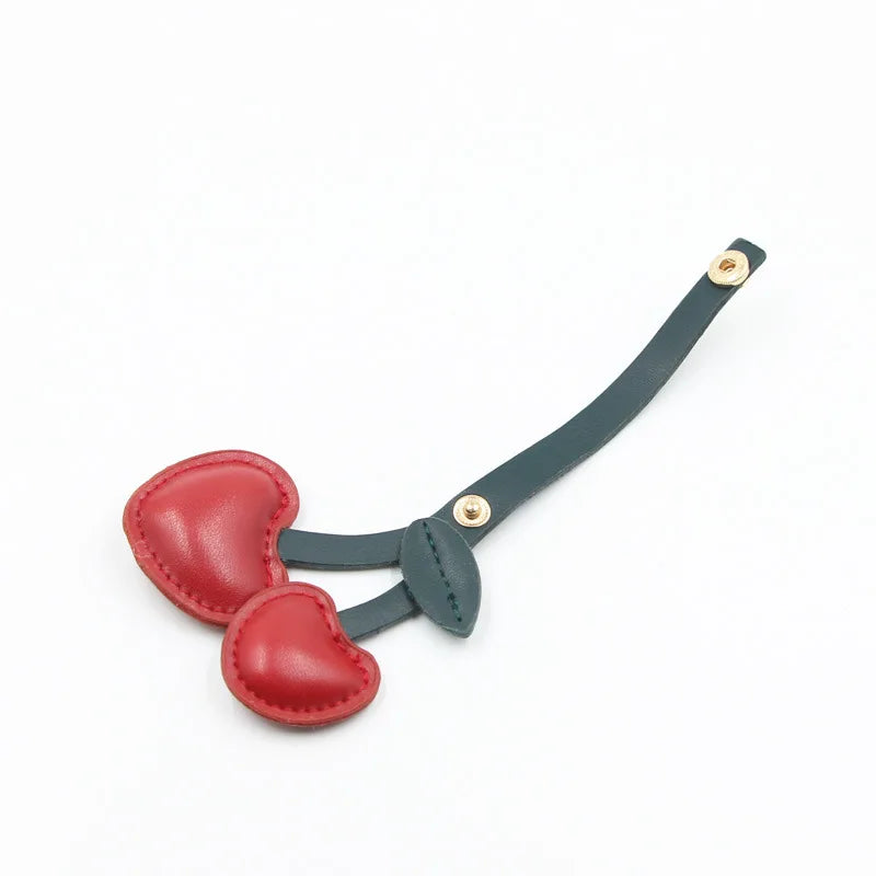 2023 Fashion Bag Charm Accessories Handbag Pendant Cherry Creative Keychain Schoolbag Love Heart Leather Handbag Accessories