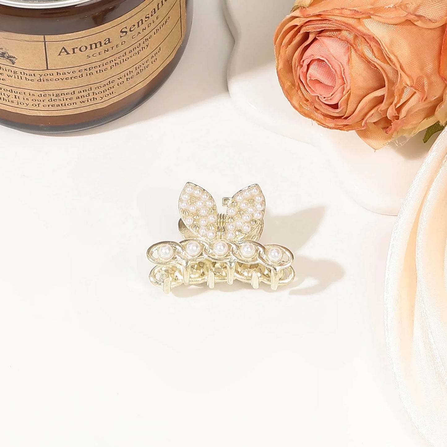 Mini Pearl Rhinestones Hair Claw For Women Retro Flower Crab Claw Clips Small Hairpins Hair Crabs Girls Hair Accessories Fashion