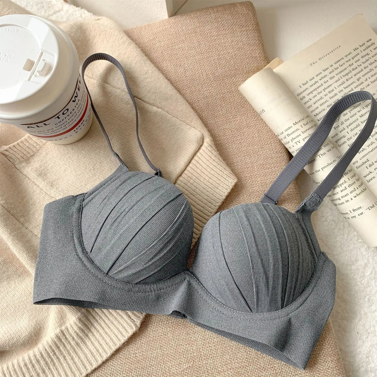 2024 New Pleated Bras Push Up Bra Small Chest No Steel Ring Wirelss Soft Bra Solid Color Sweet Seamless Bra
