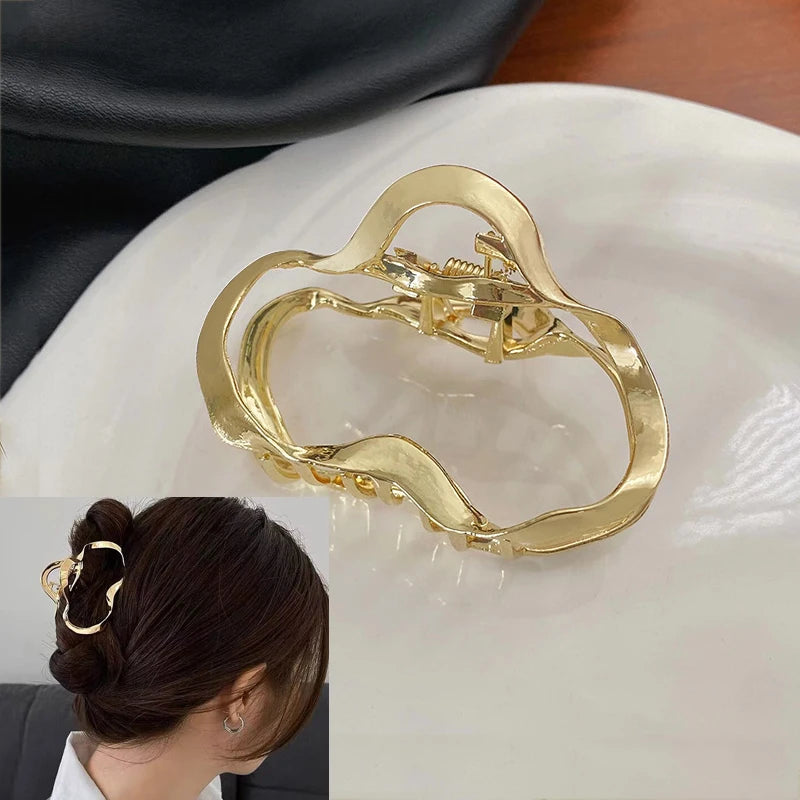 Classic Mini Geometric Love Hair Grab Barrettes Women Vintage Small Hair Claws Shark Clip Kid Headwear Korean Hair Accessories