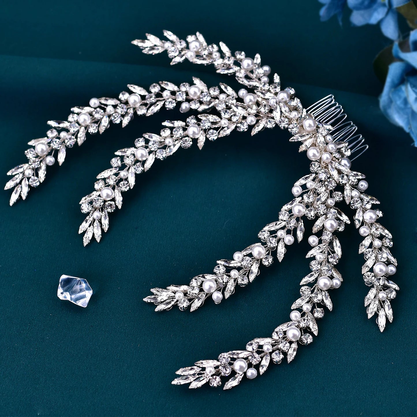 Fashion Bridal Head Piece Pearl Rhinestone Bride Hair Comb Party Wedding Hair Accessories Women Bride Headwear HP530