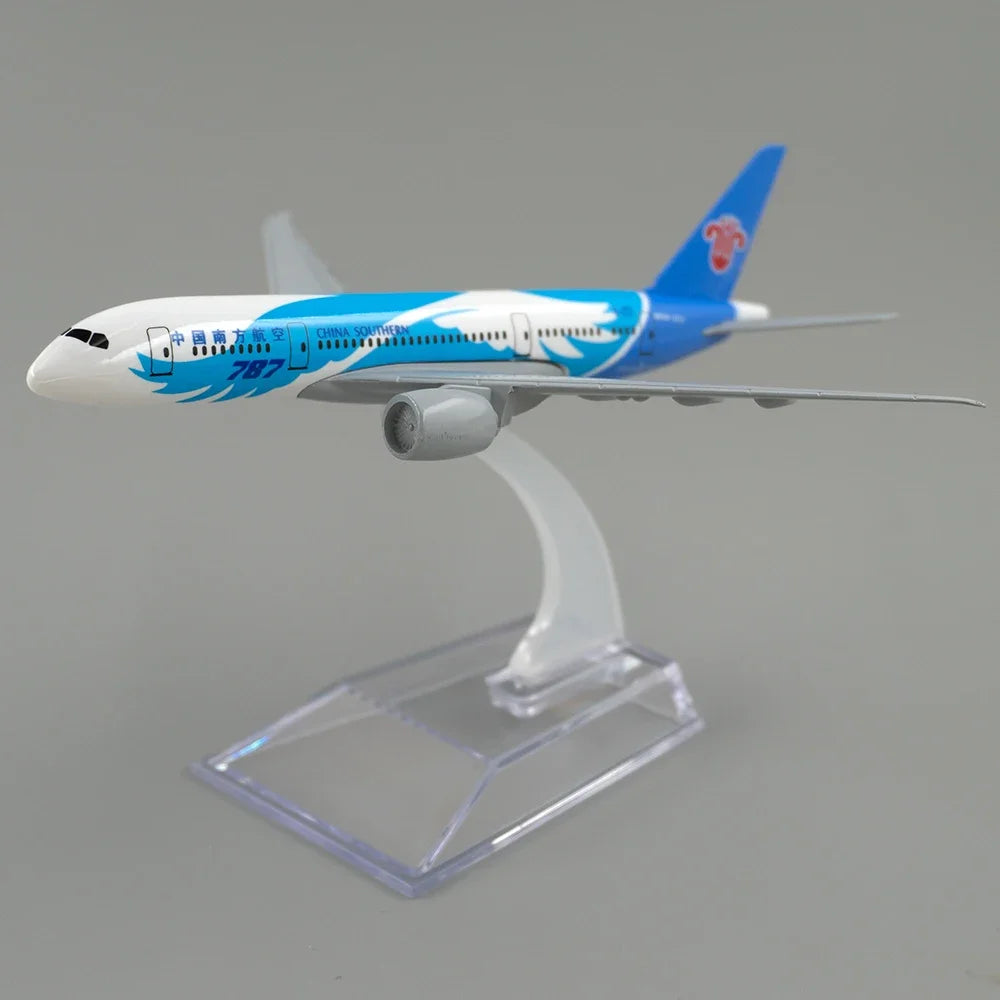 1/400 Scale Aircraft B787 China Southern 16cm Alloy Plane Boeing 787 Model Toys for Children Kids Gift Collection Decorations