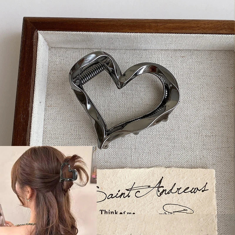 Classic Mini Geometric Love Hair Grab Barrettes Women Vintage Small Hair Claws Shark Clip Kid Headwear Korean Hair Accessories