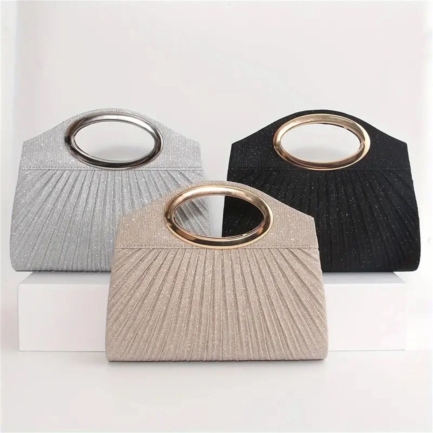 Celebrity Pleated Hand-Held Banquet Bag 2025 Fashion Ladies Romantic Wedding Evening Bag Dress Bag Shoulder Crossbody Dinner Bag