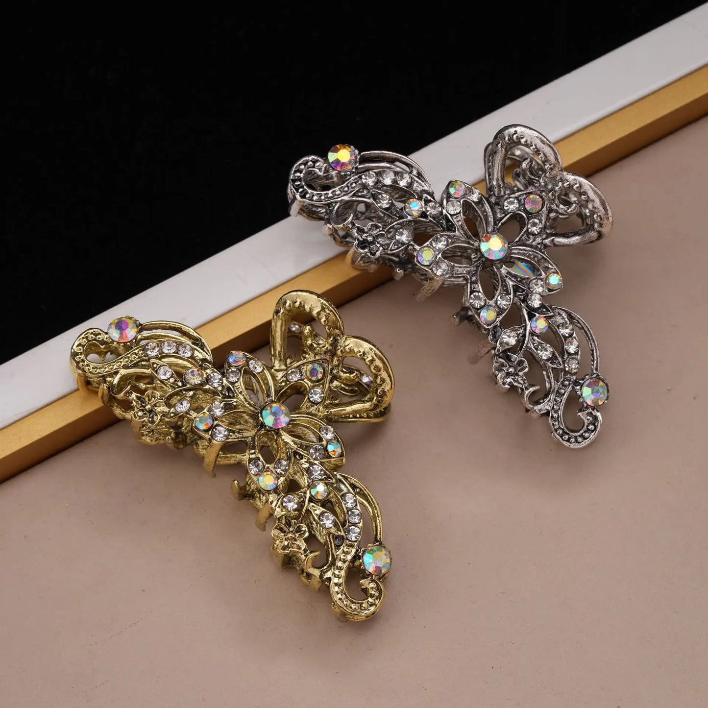 Baroque World Hair Claw The Nostalgia Style Hollow Out Design Rhinestone Hair Claw Clips Alloy Hair Accessories for Women Girls